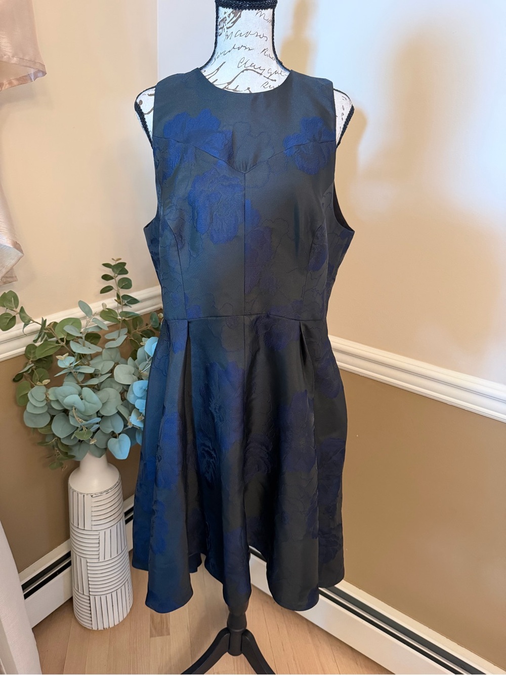 Halston Heritage Black Navy Floral Jacquard Fit & Flare Dress Size 14 NWT